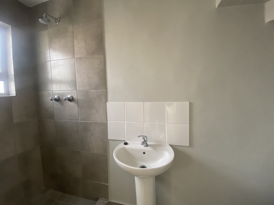 2 Bedroom Property for Sale in Highbury Western Cape